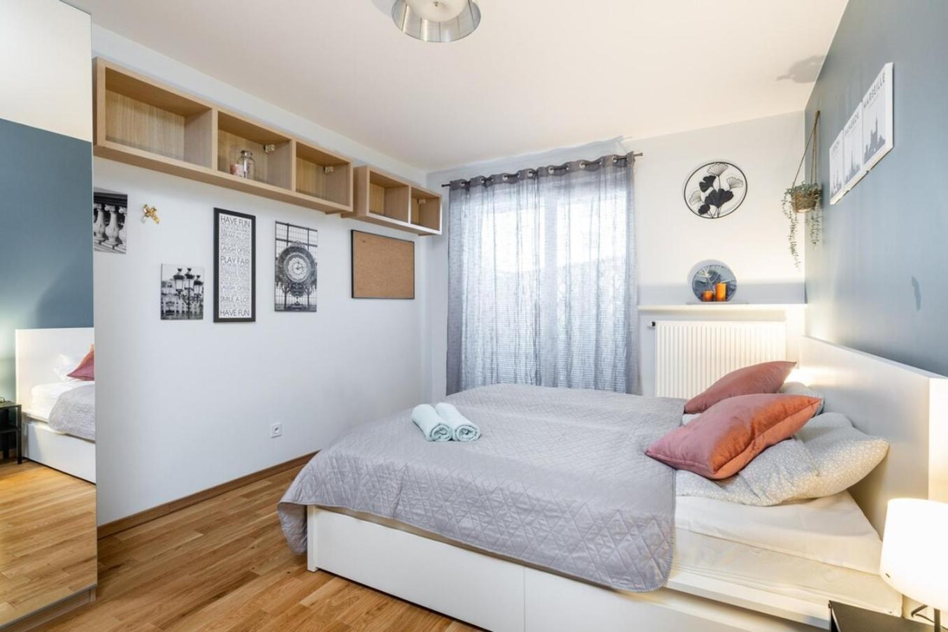 Modern 70M Apartment With Private Garden Metro Varsó Kültér fotó
